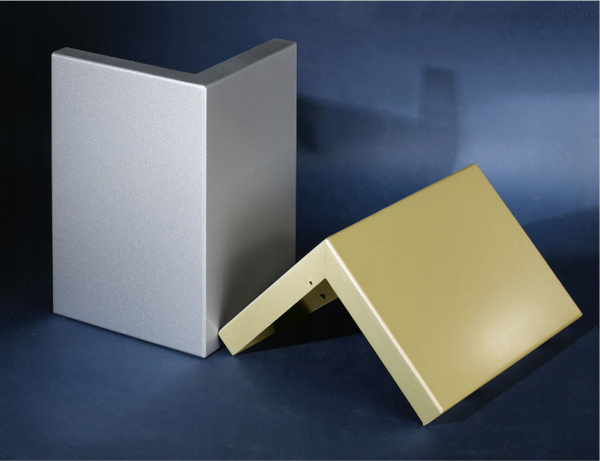 双曲包柱铝单板